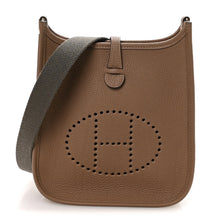 Load image into Gallery viewer, Taurillon Clemence Amazone Evelyne TPM Beige De Weimar Gris Etain