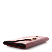 Load image into Gallery viewer, Shiny Alligator Constance Long Wallet Rouge Vif