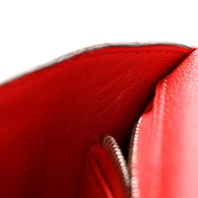 Load image into Gallery viewer, Chevre Mysore Cinhetic To Go Wallet Rouge De Coeur
