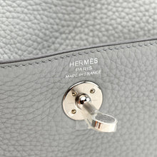 Load image into Gallery viewer, Taurillon Clemence Mini Lindy 20 Bleu Pale