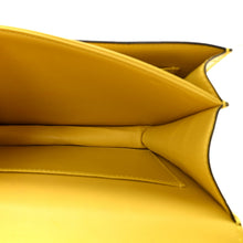 Load image into Gallery viewer, Matte Alligator Constance 18 Mimosa