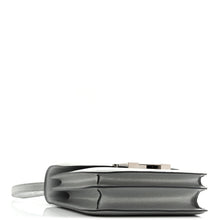 Load image into Gallery viewer, Metallic Chevre Chamkilight Constance 18 Argent