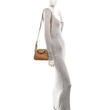 Load image into Gallery viewer, Taurillon Clemence Mini Lindy 20 Biscuit