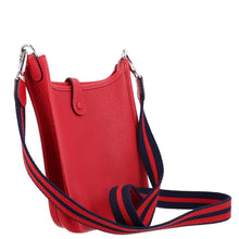Load image into Gallery viewer, Taurillon Clemence Amazone Evelyne TPM Rouge Casaque Bleu Saphir