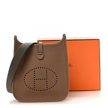 Load image into Gallery viewer, Taurillon Clemence Amazone Evelyne TPM Beige De Weimar Gris Etain