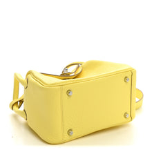 Load image into Gallery viewer, Taurillon Clemence Mini Lindy 20 Limoncello
