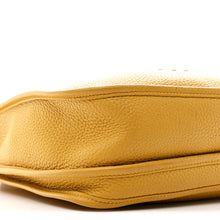 Load image into Gallery viewer, Taurillon Clemence Evelyne III PM Jaune Ambre