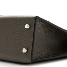 Load image into Gallery viewer, Epsom Casaque Mini Kelly Sellier 20 Vert Loden Dune Dark Bronze