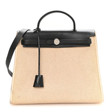 Load image into Gallery viewer, Toile GM Vache Calfskin Herbag 30 PM Natural Black Natural Black