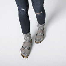 Load image into Gallery viewer, BIRKENSTOCK - ARIZONA 151213 BF - STONE NARROW