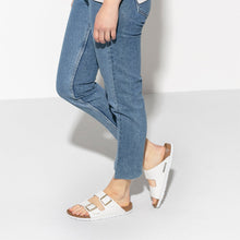 Load image into Gallery viewer, BIRKENSTOCK - ARIZONA 1005293 - PATENT WHITE SANDALS