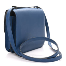 Load image into Gallery viewer, Epsom Constance Verso 18 Bleu Agate Gris Mouette