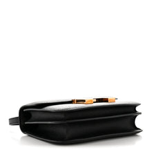 Load image into Gallery viewer, Epsom Constance 18 Black