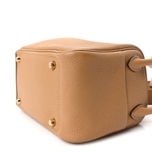 Load image into Gallery viewer, Taurillon Clemence Mini Lindy 20 Biscuit