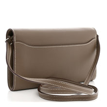 Load image into Gallery viewer, Evercolor Constance Wallet To Go Etoupe