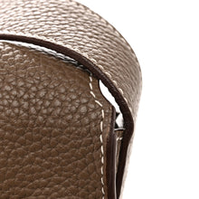 Load image into Gallery viewer, Taurillon Clemence Steve Pochette Etoupe