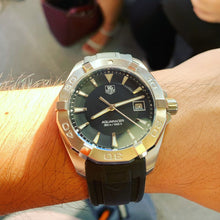 Load image into Gallery viewer, Tag Heuer Aquaracer Quartz Black Dial Black Rubber Strap Watch for Men - WAY1110.FT8021