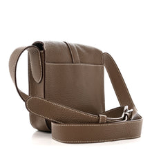 Load image into Gallery viewer, Taurillon Clemence Steve Pochette Etoupe