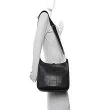 Load image into Gallery viewer, Taurillon Clemence EVELYNE III GM Black