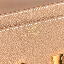 Load image into Gallery viewer, Epsom Constance Long To Go Wallet Etoupe