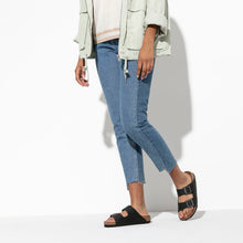 Load image into Gallery viewer, BIRKENSTOCK - ARIZONA 552113 - BLACK WAXY OILED LEATHER - NARROW FIT