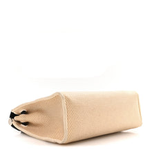 Load image into Gallery viewer, Toile GM Vache Calfskin Herbag 30 PM Natural Black Natural Black