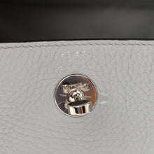 Load image into Gallery viewer, Taurillon Clemence Mini Lindy 20 Bleu Pale