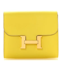 Load image into Gallery viewer, Evercolor Constance Compact Passant Wallet Lime