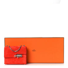 Load image into Gallery viewer, Veau Doblis Mini Verrou Chaine Bag Capucine