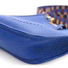 Load image into Gallery viewer, Taurillon Clemence Maxi Quadrille Evelyne TPM Royal Bleu Bleu Bill Biscuit Rouge H