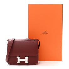 Load image into Gallery viewer, Epsom Constance 18 Rouge H