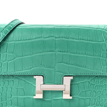 Load image into Gallery viewer, Matte Alligator Constance Long Wallet To Go Vert Jade