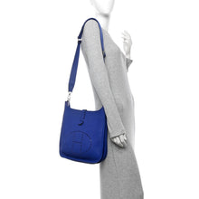Load image into Gallery viewer, Taurillon Clemence EVELYNE III GM Bleu Electrique