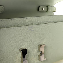 Load image into Gallery viewer, Epsom Constance Long To Go Wallet Vert Fizz