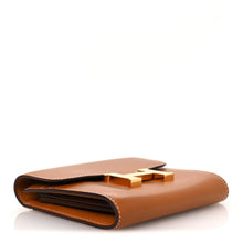 Load image into Gallery viewer, Tadelakt Constance Short Wallet Gold