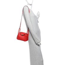 Load image into Gallery viewer, Taurillon Clemence Mini Lindy 20 Rouge Radieux
