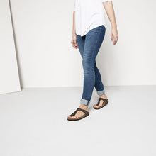 Load image into Gallery viewer, BIRKENSTOCK - GIZEH 743831 - OILED HABANA LEATHER