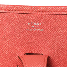 Load image into Gallery viewer, Epsom Evelyne III PM Crevette