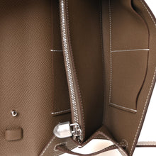 Load image into Gallery viewer, Epsom Kelly Wallet To Go Etoupe