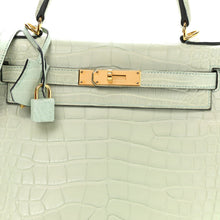 Load image into Gallery viewer, Matte Alligator Kelly Retourne 28 Vert D'eau