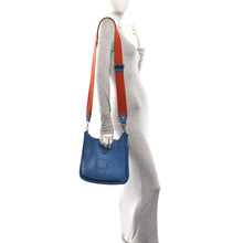 Load image into Gallery viewer, Taurillon Clemence Evelyne III PM Bleu Agate Cuivre