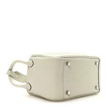 Load image into Gallery viewer, Taurillon Clemence Mini Lindy 20 Gris Neve