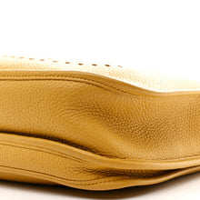 Load image into Gallery viewer, Taurillon Clemence Evelyne III PM Jaune Ambre