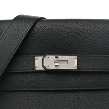 Load image into Gallery viewer, Togo Kelly Messenger PM Black