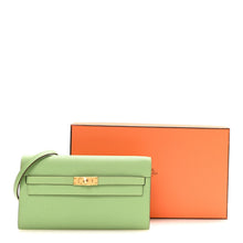 Load image into Gallery viewer, Epsom Verso Kelly Wallet To Go  Vert Criquet Bleu Brume