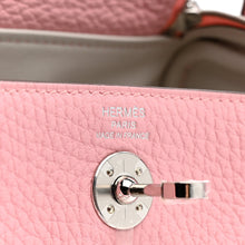 Load image into Gallery viewer, Taurillon Clemence Verso Mini Lindy 20 Rose Sakura Gris Perle