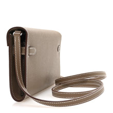 Load image into Gallery viewer, Epsom Kelly Wallet To Go Etoupe