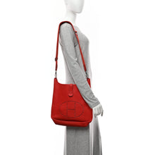 Load image into Gallery viewer, Taurillon Clemence Evelyne III GM Rouge Pivoine