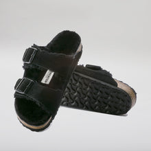 Load image into Gallery viewer, BIRKENSTOCK - ARIZONA 752661 - BLACKSUEDE / SHEARLING
