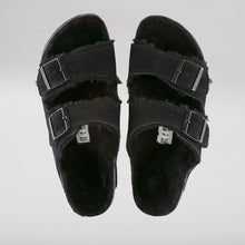 Load image into Gallery viewer, BIRKENSTOCK - ARIZONA 752661 - BLACKSUEDE / SHEARLING
